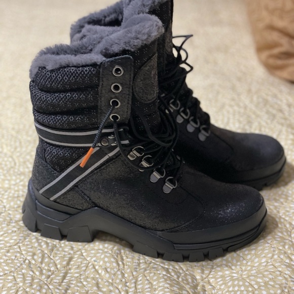 NWIB Timberland Jenness Falls Waterproof Insulated Black Leather Boots A2EYW 7 - Picture 1 of 16